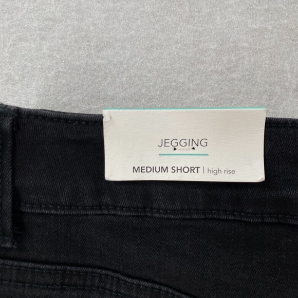 NWT M Jeans by Maurices Jeans Womens MEDIUM Short‎ High Rise Skinny Black Denim - Picture 8 of 14